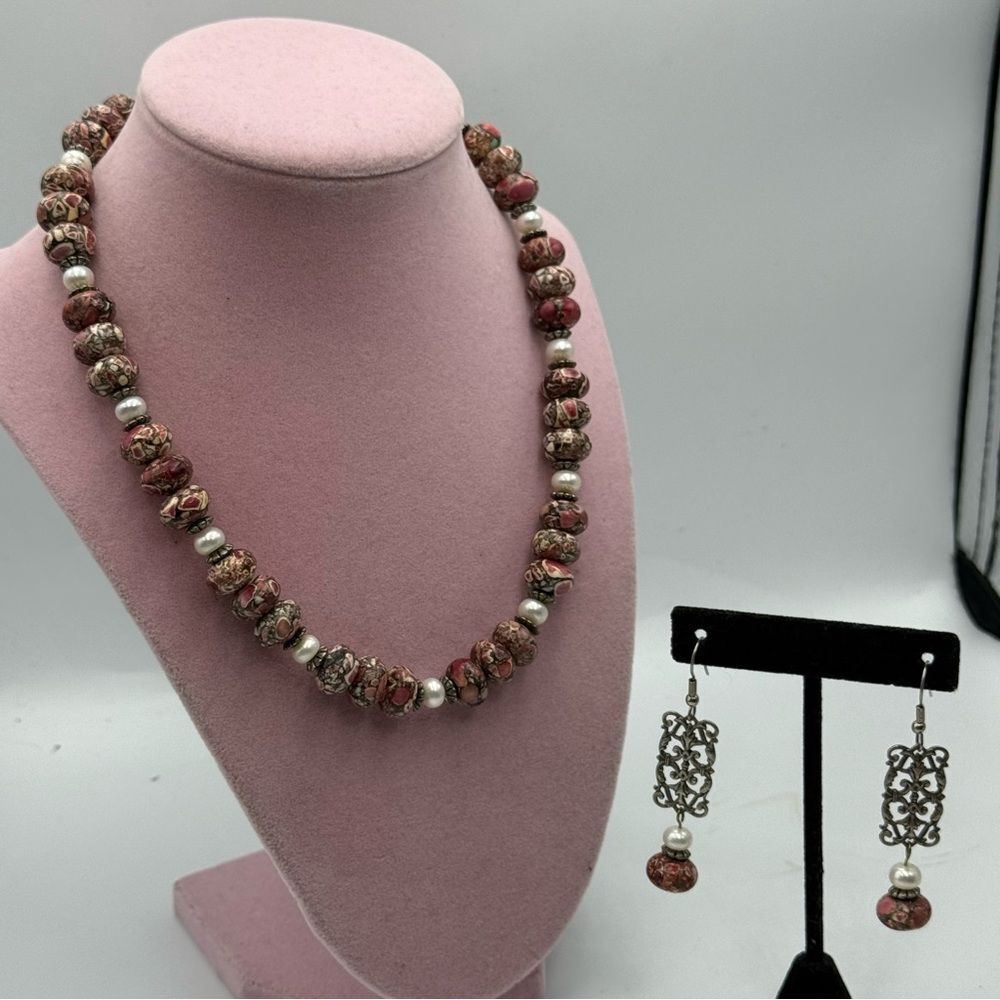 Vintage pink and brown stone with pearl Elegant Beaded Necklace and Earring Set